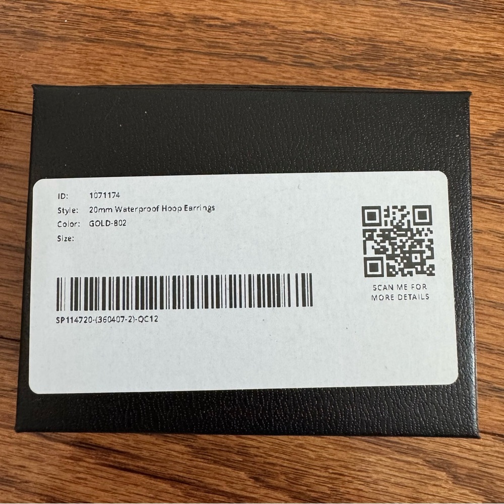 NWT Azazie 20MM Waterproof Hoop Earrings - Picture 4 of 7